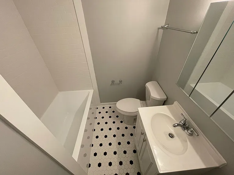 Shadyside Apartments — Photo 84