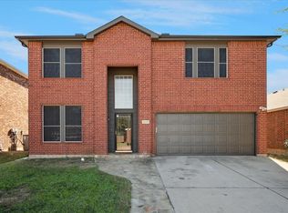 405 Indian Trail Rd, Roanoke, TX 76262