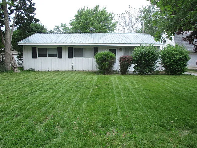2802 Willowpark Dr photo 1