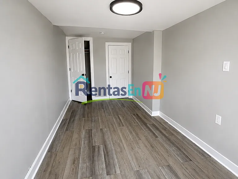 155 W Main St #3B — Photo 4