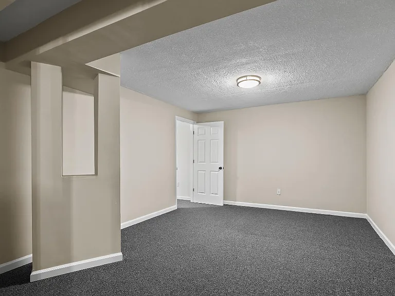 3163 Harvard St — Photo 22