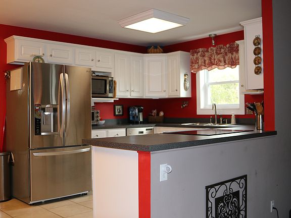 Recently renovated kitchen 