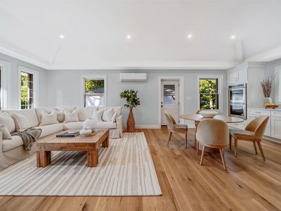 43 Summit Drive, Smithtown, NY, 11787