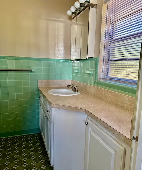 2216 Mount Vernon St — Photo 14