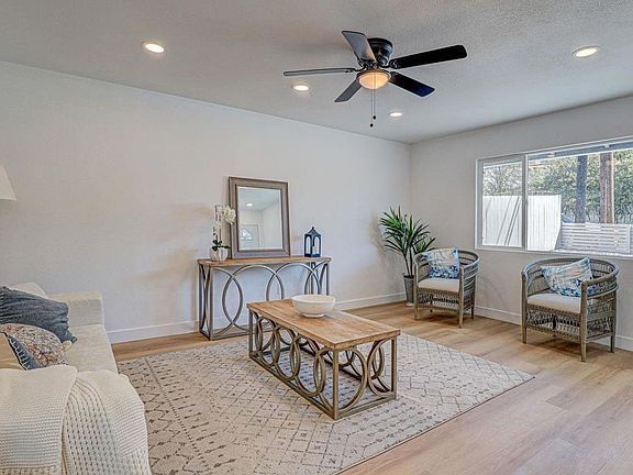 5th image of 952 Galopago St