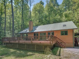 706 Haven Dr, Saluda, NC 28773