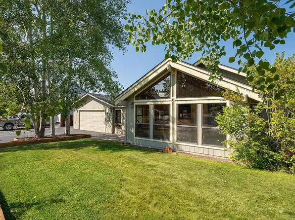 16154 Wellington Way, Truckee, CA 96161