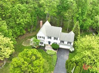 26 Partridge Ct, Ramsey, NJ 07446