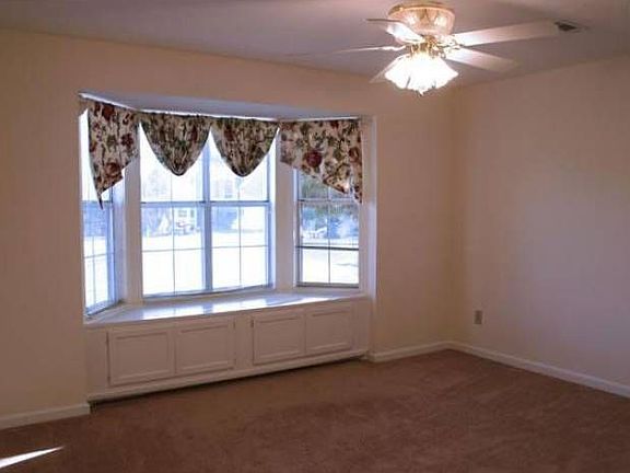 Mst Bedroom on main level