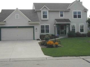 W143N9866 Ridgewood Ln, Germantown, WI 53022