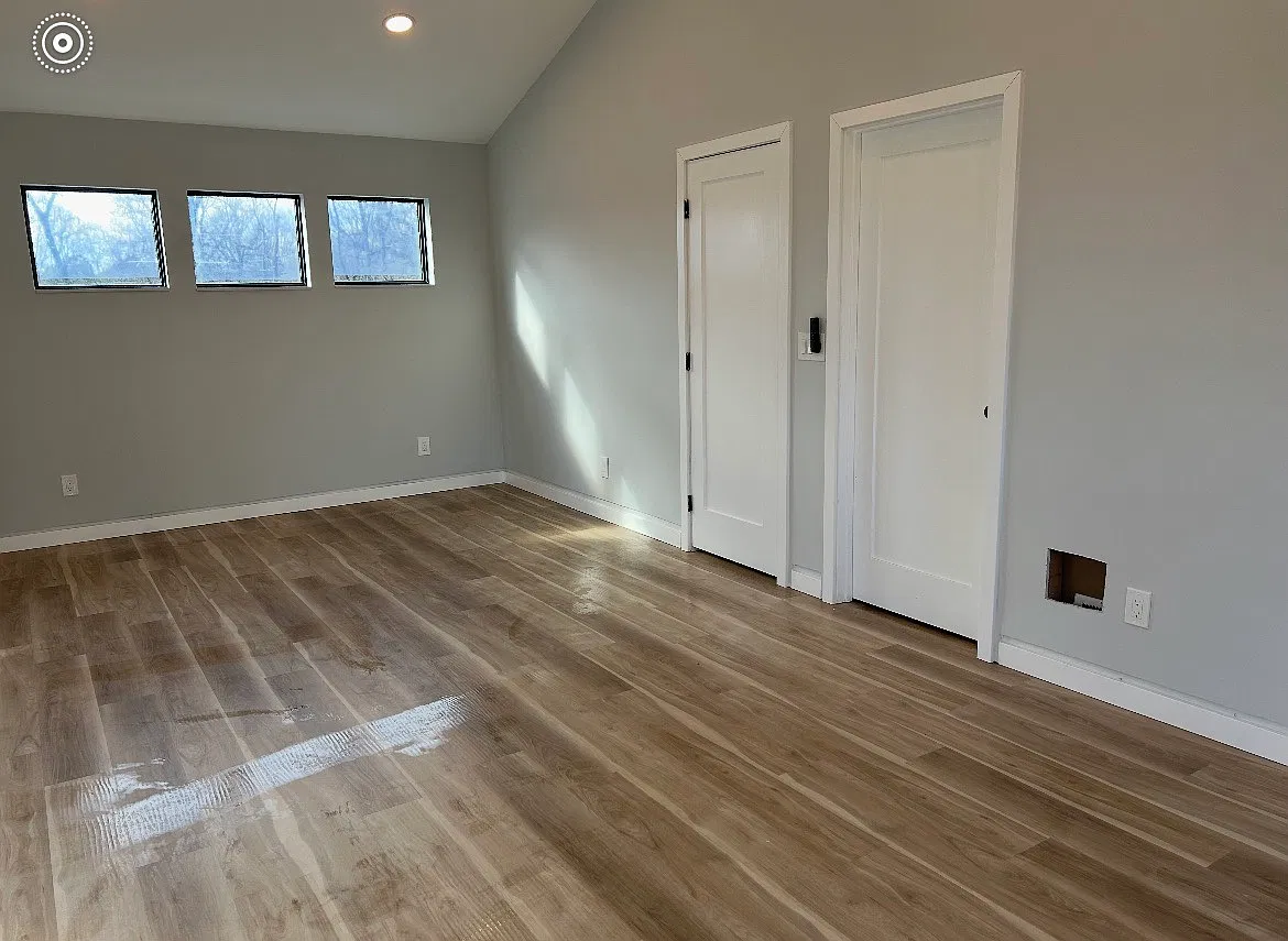 1 bed, 2.5 bath, 2100 sqft, $3,950 — Photo 3