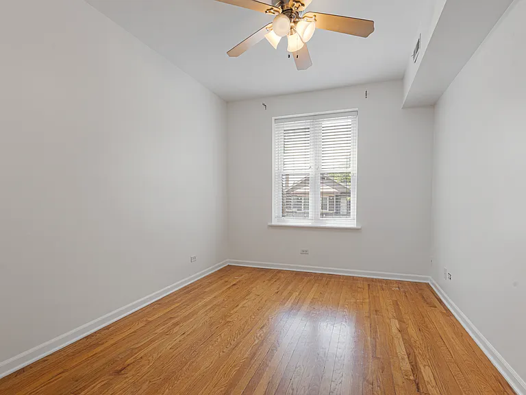 4819 N Fairfield Ave #1 — Photo 16