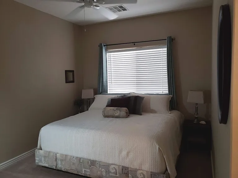 208 E Caribbean Dr — Photo 17