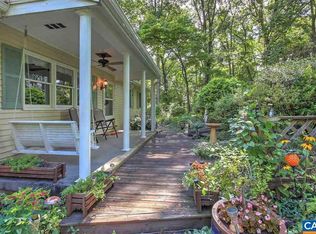 1156 Briar Hl, Earlysville, VA 22936