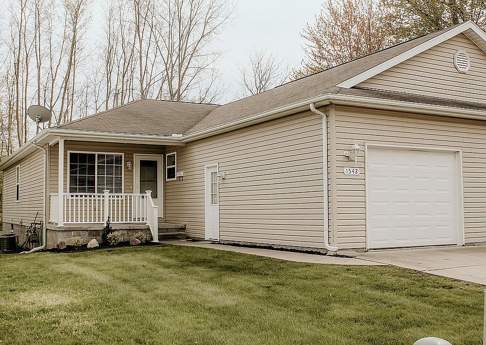 1st image of 1542 Jones Pl