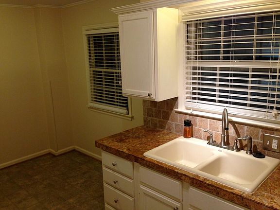 4th image of 5020 W 49th St