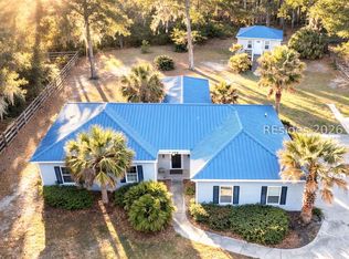 5 Cedar Point Dr, Ladys Island, SC 29907