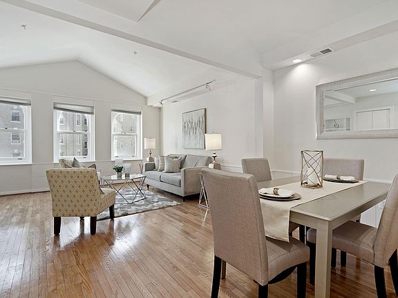 Living room/Dining room