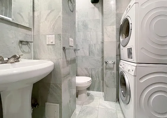 Rented by Kahen Properties | media 14