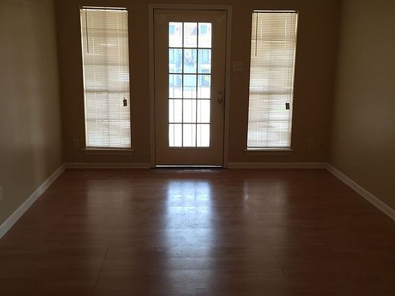 3rd image of 107 Cantal Dr APT C