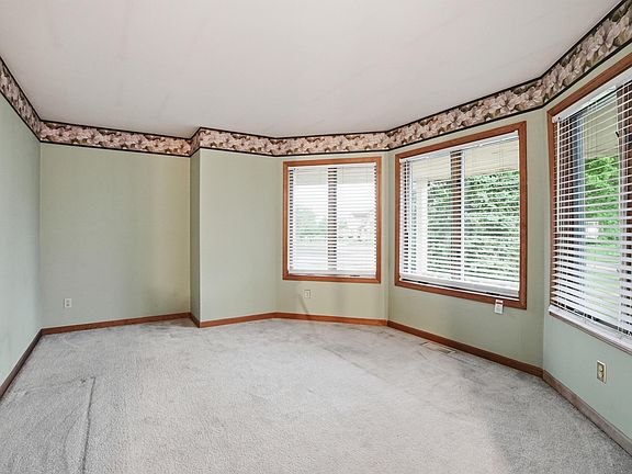 5th image of 1500 W 96th Pl