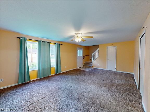 3rd image of 744 Arline Ave
