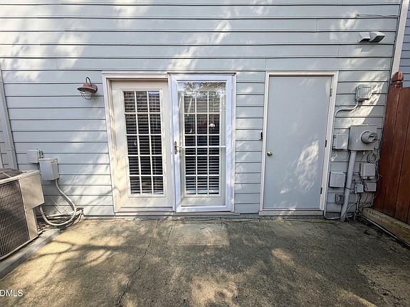 5th image of 5621 Split Oak Way