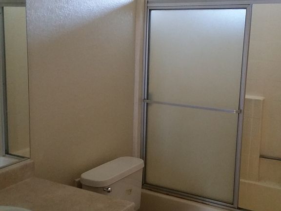 2nd image of 516 N Alameda Ave APT 4