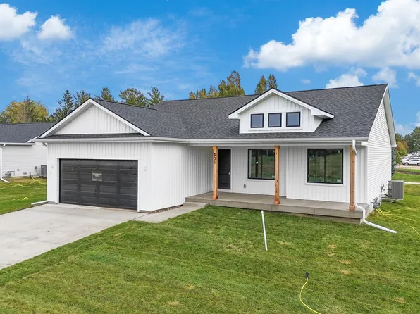 401 Farmer Dr, Conrad, IA 50621