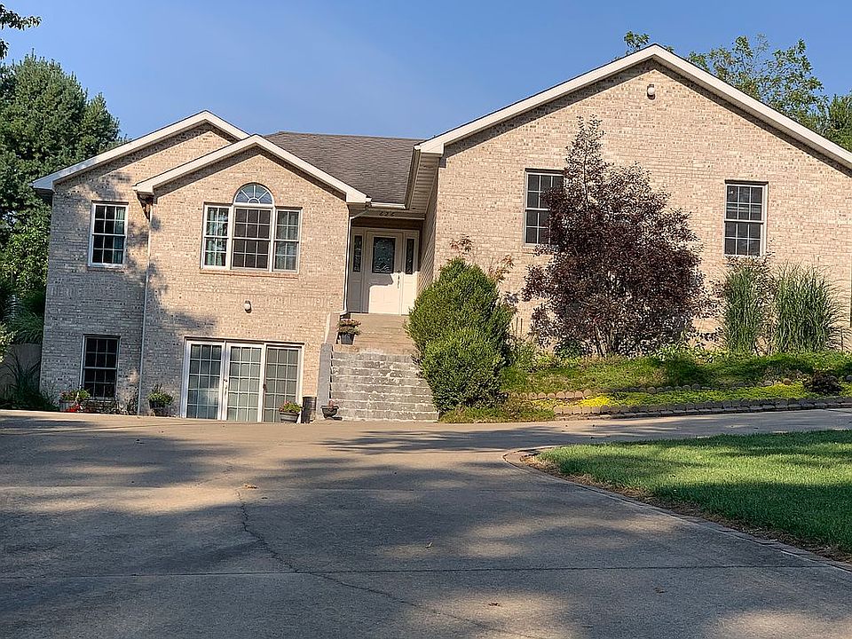 1st image of 626 Lakeside Knolls Dr