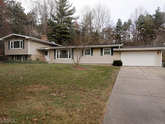 2nd image of 129 Christopher Ln