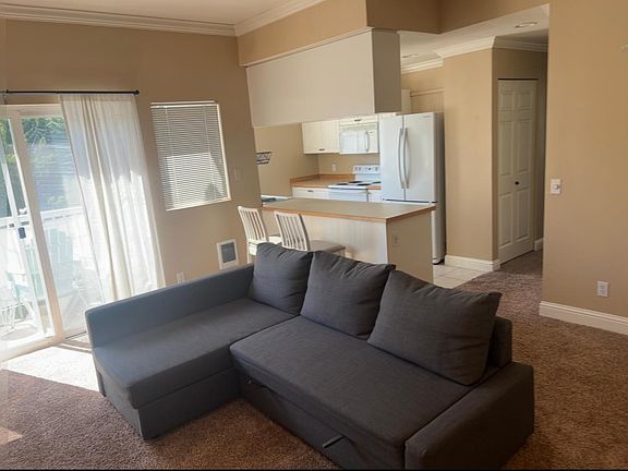 3rd image of 5828 S 234th Pl