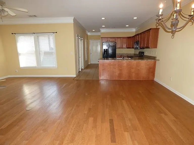 1543 Inverness Cove Ln — Photo 8