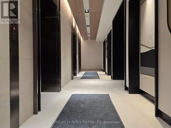 127 Broadway Ave #3510, Toronto, ON M4P 1V2