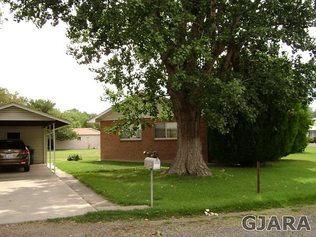 1st image of 294 E Parkview Dr