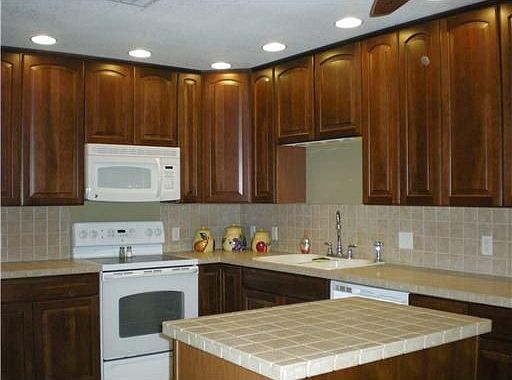 3rd image of 3709 Oak Ave
