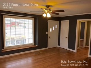 2112 Forest Lake Dr, Tuscaloosa, AL 35401