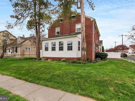 5th image of 410 Drexel Ave