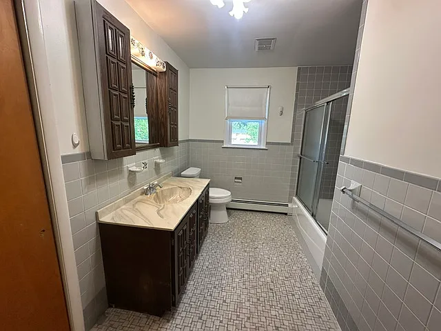 335 E Main St — Photo 18