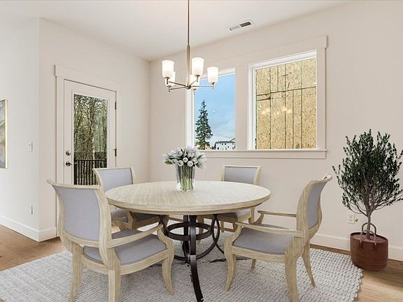 The Blue Ridge - Dining Room