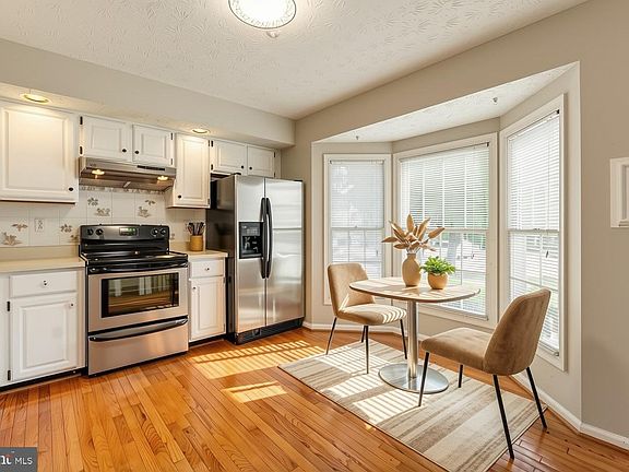 2nd image of 8553 Paragon Ct