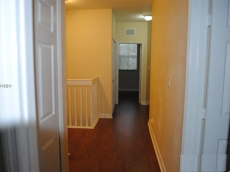 8128 NW 108th Ct — Photo 7