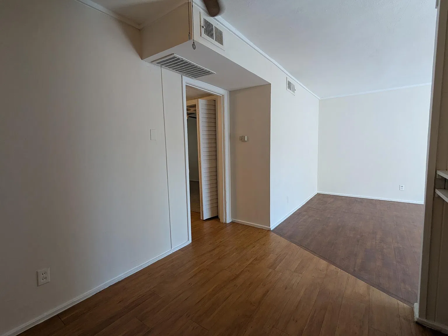1 bed, 1.0 bath, 700 sqft, $1,095 — Photo 4