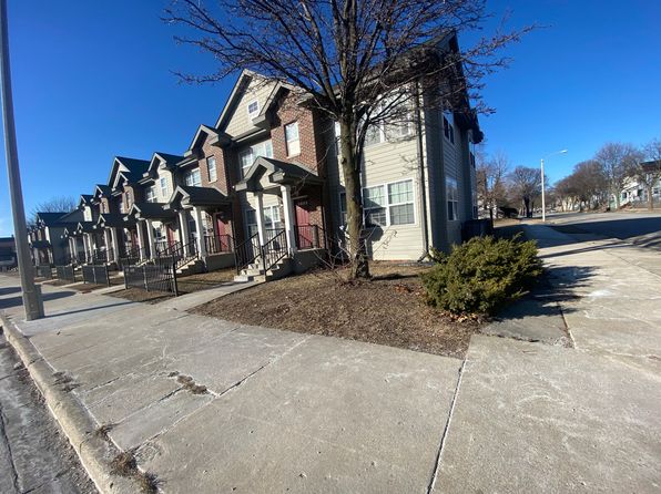 1702 W Center St