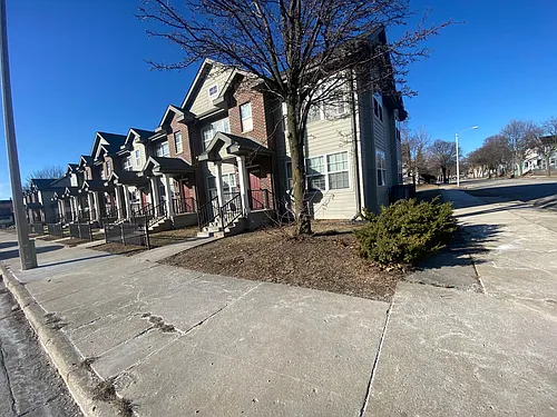 1702 W Center St Photo 1
