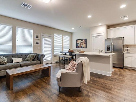 2nd image of 13501 Metric Blvd Unit 8