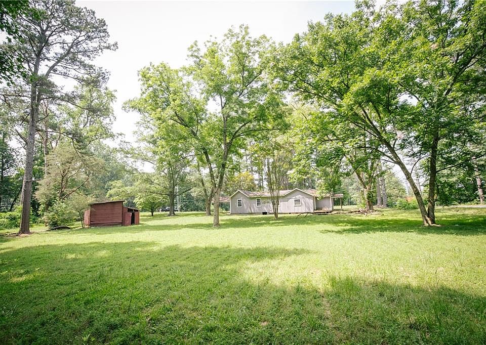 1st image of 3515 Dawson Forest Rd E #370