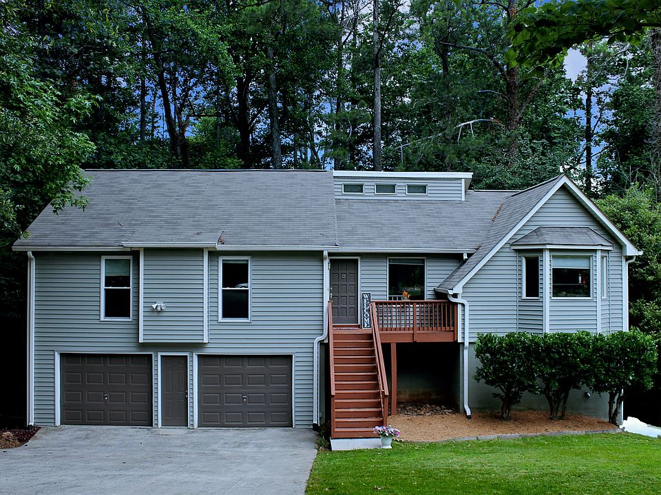 1st image of 213 Deerchase Dr