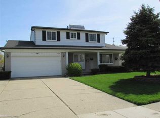 4202 Angeline Dr, Sterling Heights, MI 48310