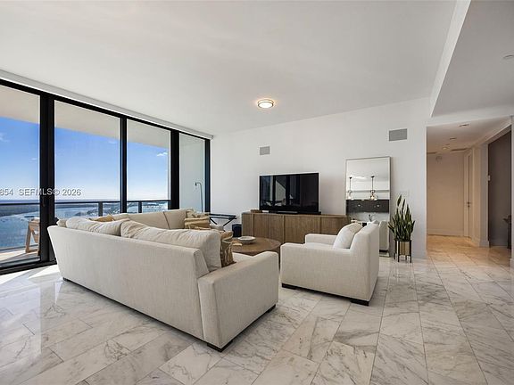 3rd image of 1451 Brickell Ave Unit 4002